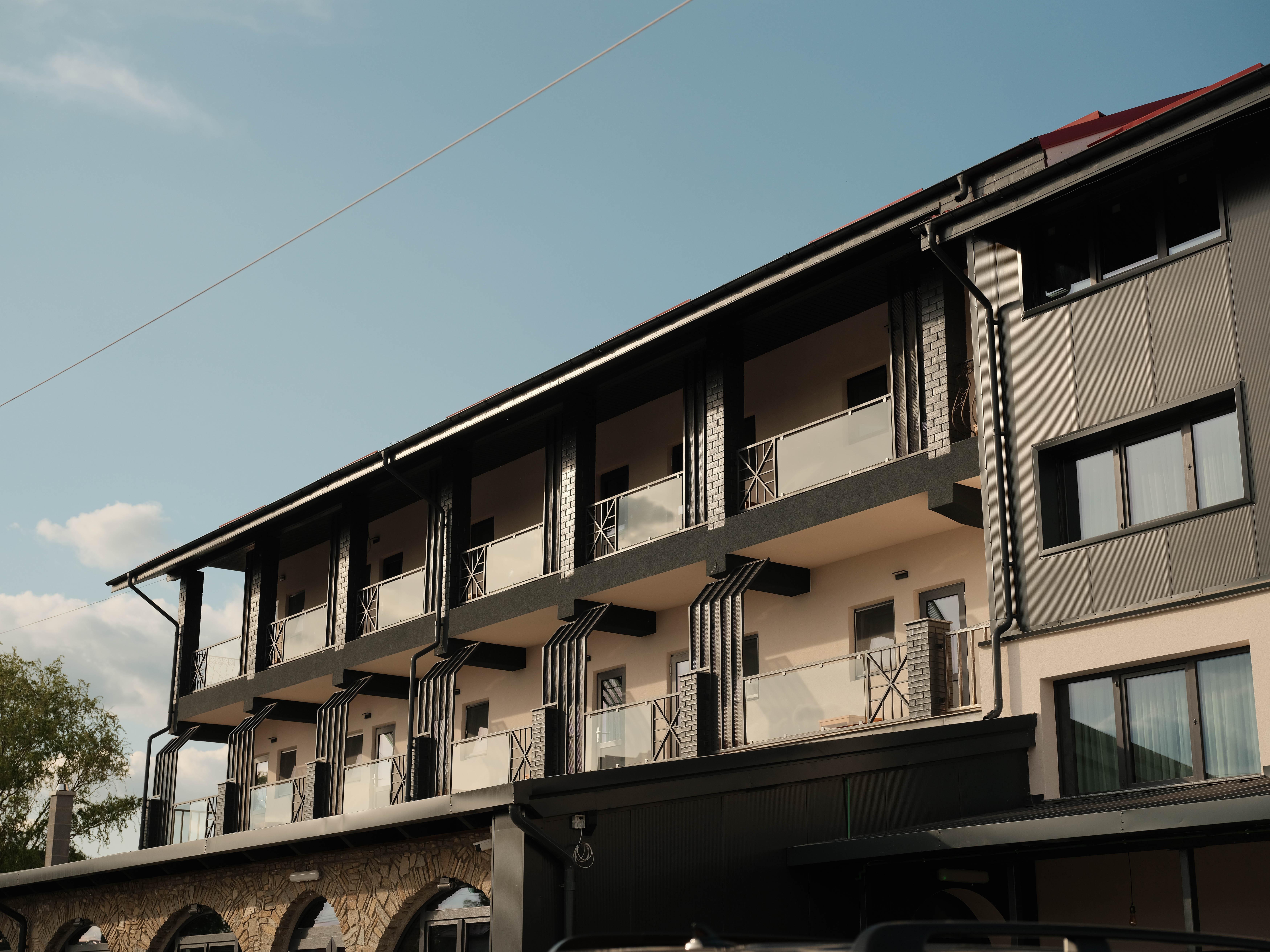 Hanul Ursilor Targu Neamt Exterior foto